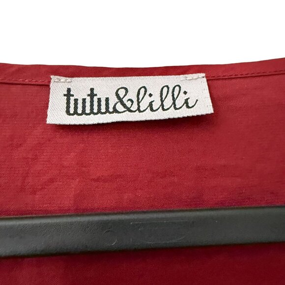 Tutu & Lilli Wine Bella Satin Dolman Sleeve Oversized Blouse Top Size M/L - Picture 2 of 5